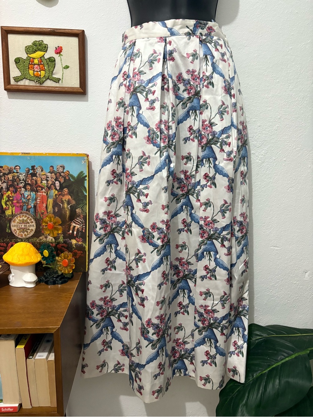 Vintage Sharon Young White Floral and Lace Print Cottagecore Cotton Maxi Skirt